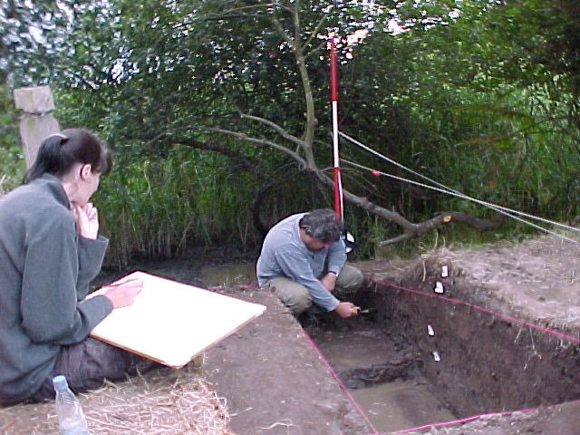 Vicki & Mike draw TR01